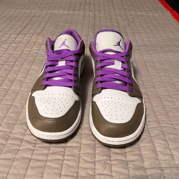 Men's Purple and White Sneakers - Picture 2 of 5